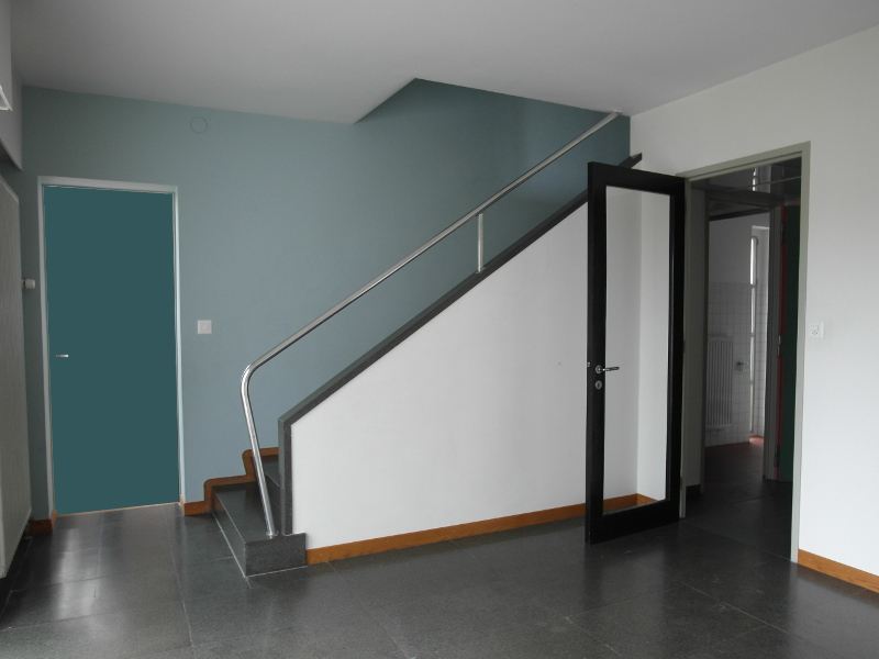 Villa prête à la location en habitation :
le hall cantral